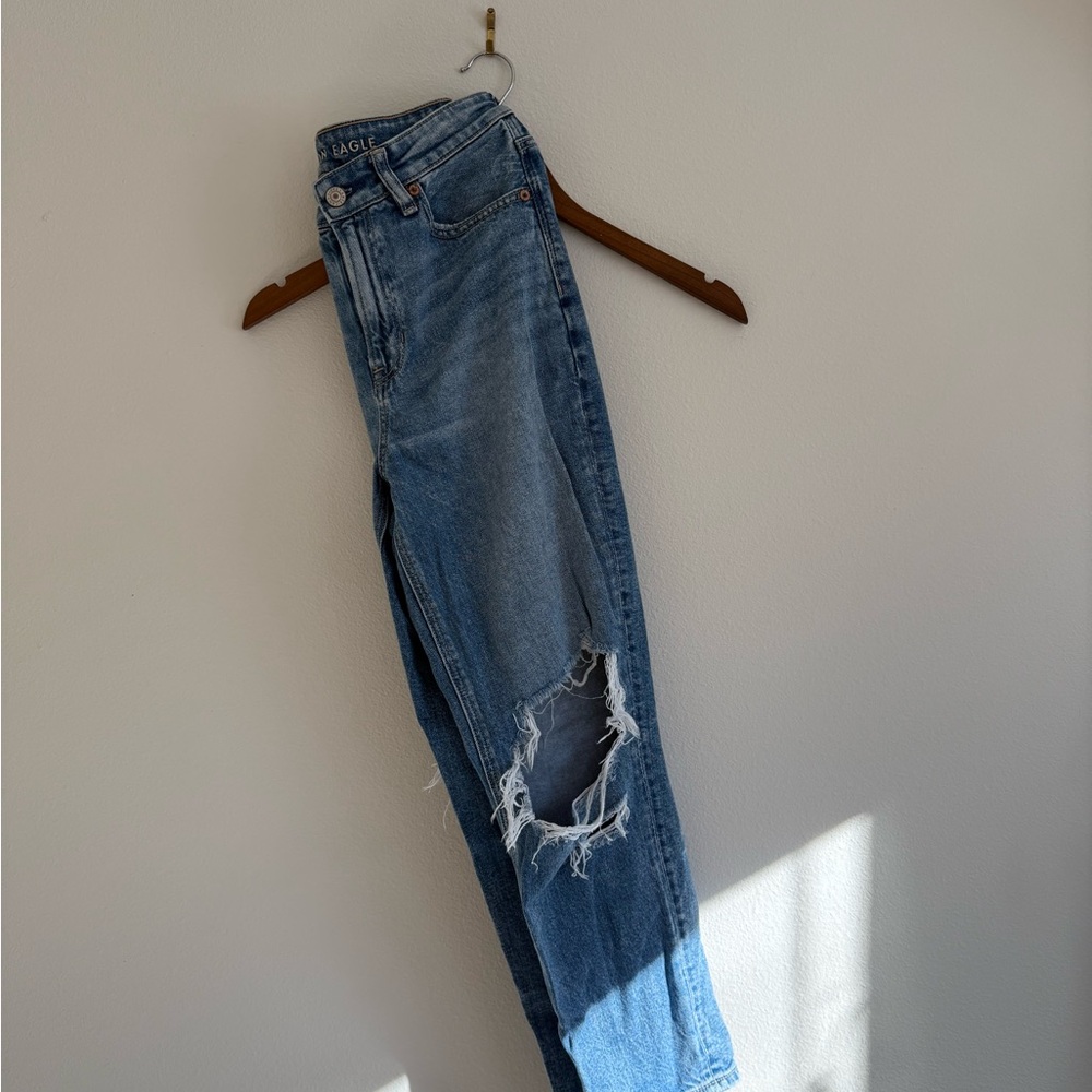 American Eagle Outfitters Mom Jeans